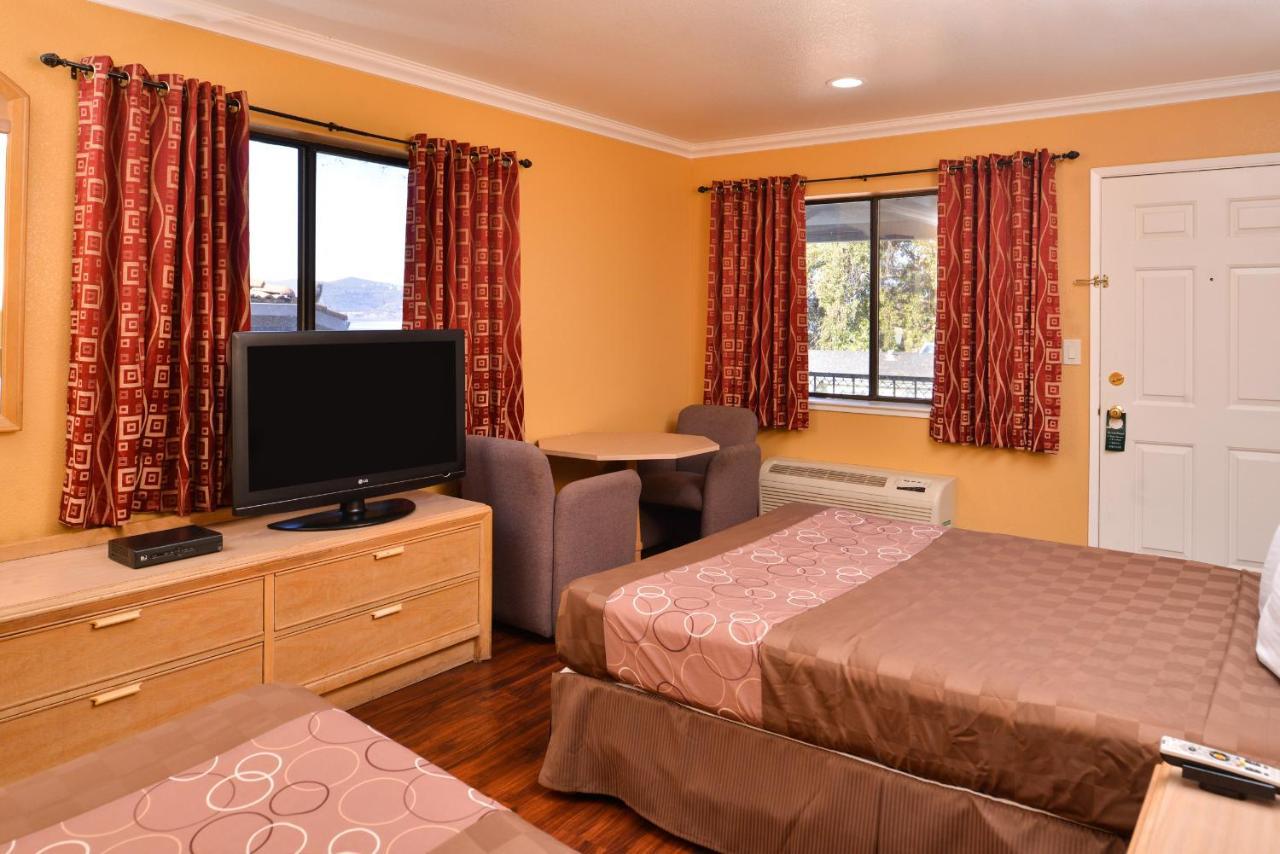 Americas Best Value Inn And Suites Clearlake Exterior foto